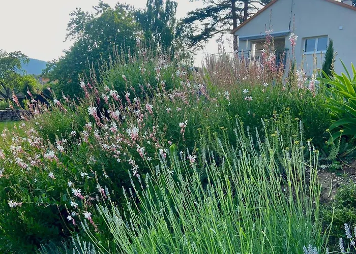 Superbe Maison Avec Jardin *